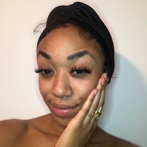 Meet your Posher, Lee